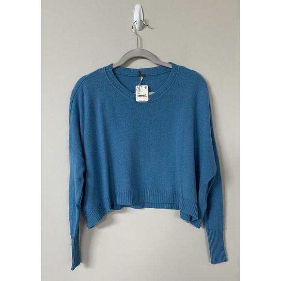 Free People Sweater Round Neck 100% Cashmere Oversize Preppy Blue Top Sz XS NWT - Picture 1 of 8
